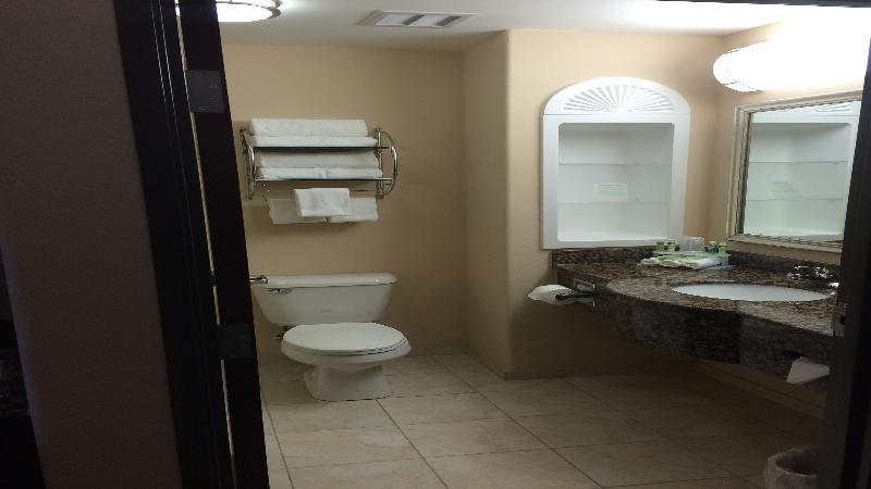Holiday Inn Express Hotel & Suites Oklahoma City-West Yukon By Ihg Eksteriør billede